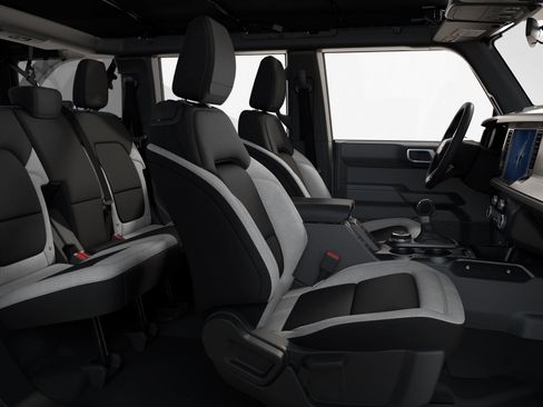 New 2025 Ford Bronco 4-Door image 46