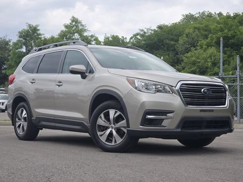 Used 2020 Subaru Ascent Premium w/ Convenience Package AWD/4WD image 2