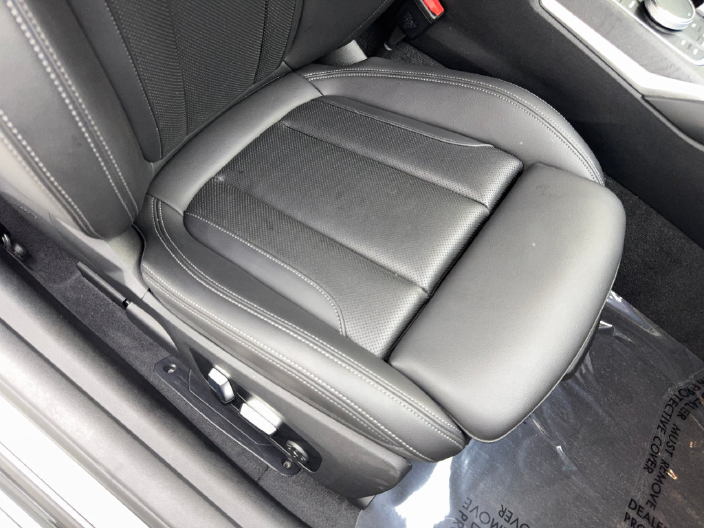 Used 2024 BMW 430i Coupe w/ Premium Package RWD image 44
