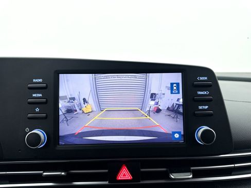 Used 2022 Hyundai Elantra SEL image 10