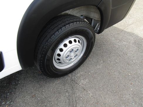 Used 2025 RAM ProMaster 3500 w/ Convenience Group image 31