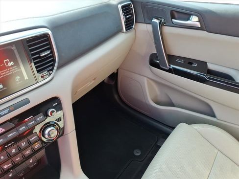 Used 2021 Kia Sportage S w/ S AWD Premium Package image 25