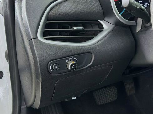 Used 2023 Chevrolet Malibu LT image 12