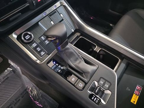 Used 2025 Lexus GX 550 image 22