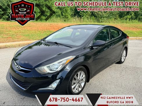 Used 2015 Hyundai Elantra SE w/ Option Group 02 FWD image 1