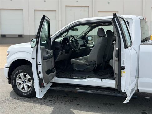 Used 2019 Ford F150 XL w/ Equipment Group 101A Mid AWD/4WD image 9