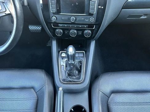 Used 2015 Volkswagen Jetta SEL image 13