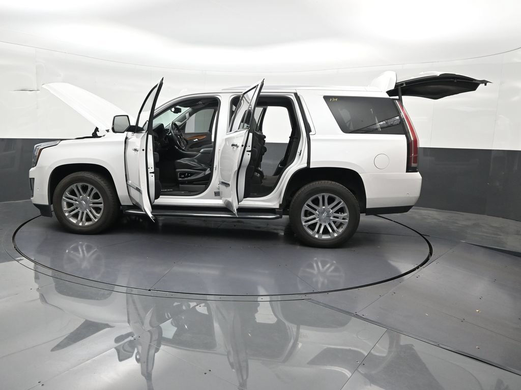 Used 2020 Cadillac Escalade 2WD image 34