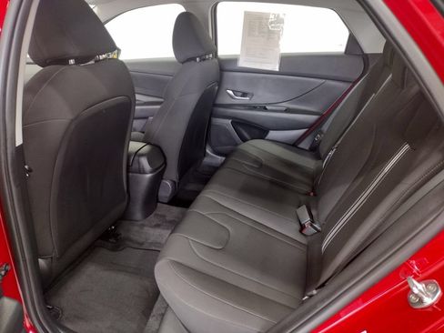 Certified 2023 Hyundai Elantra SEL w/ Preferred Accessory Package FWD image 21