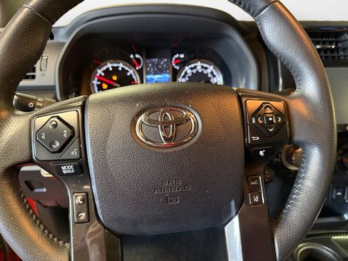 Used 2022 Toyota 4Runner TRD Off-Road Premium image 13