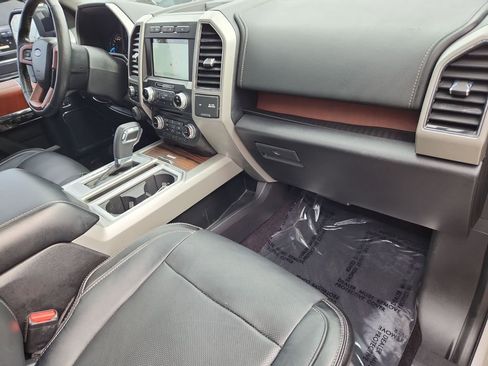 Used 2017 Ford F150 Lariat w/ Equipment Group 502A Luxury image 28