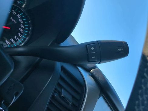 Used 2017 Chevrolet Suburban LS image 30