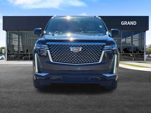 Used 2023 Cadillac Escalade Premium Luxury w/ Performance Package AWD/4WD image 3