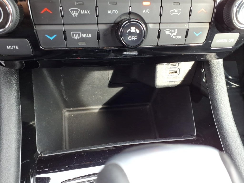 Used 2024 Jeep Compass Limited AWD/4WD image 12