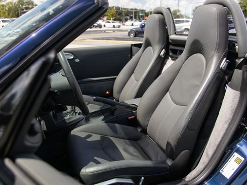 Used 2006 Porsche Boxster RWD image 25