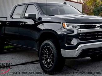 Used 2023 Chevrolet Silverado 1500 LT video 1