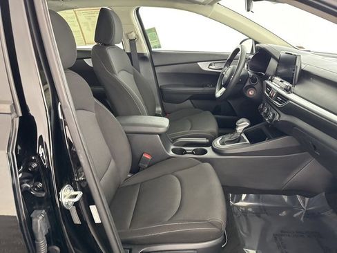 Used 2024 Kia Forte LXS image 20