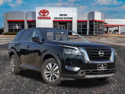 Used 2025 Nissan Pathfinder SL