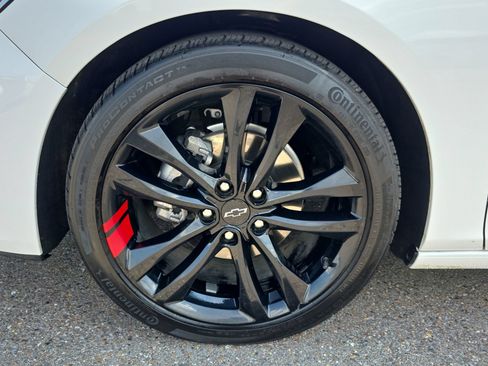 Used 2025 Chevrolet Malibu LT w/ Redline Edition FWD image 9