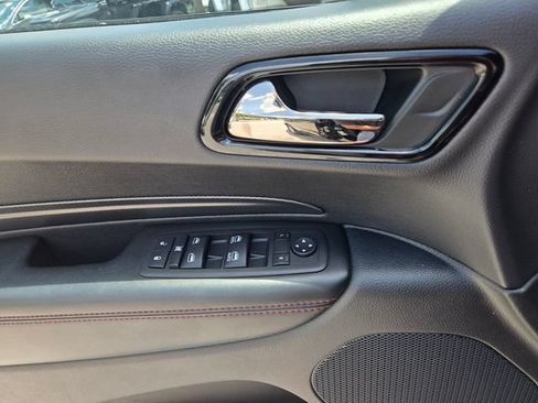 Used 2025 Dodge Durango GT RWD image 21