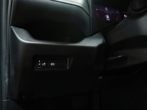 Used 2023 Toyota RAV4 LE AWD/4WD image 23