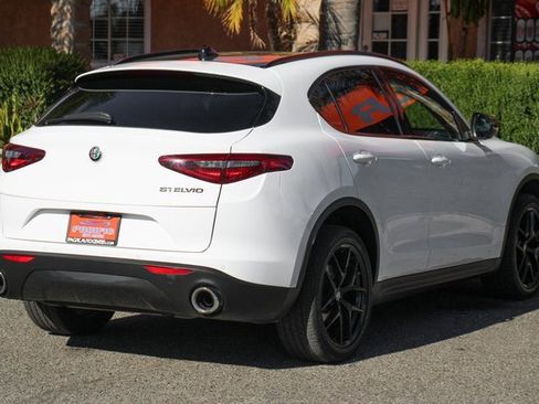 Used 2021 Alfa Romeo Stelvio Sprint w/ Nero Edizione image 10