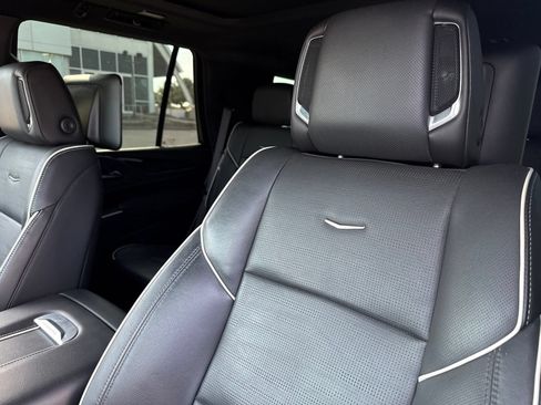 Used 2023 Cadillac Escalade Sport AWD/4WD image 22