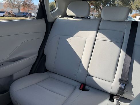 Used 2025 Hyundai Kona SEL image 39