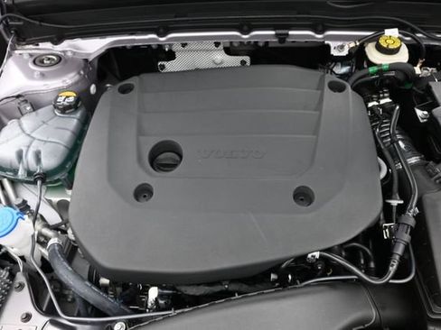New 2026 Volvo XC40 B5 Plus w/ Climate Package AWD/4WD image 36