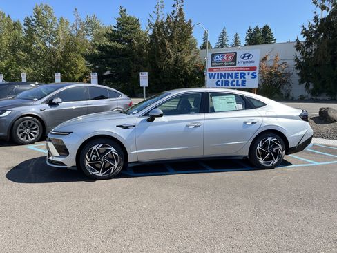 New 2026 Hyundai Sonata SEL image 2