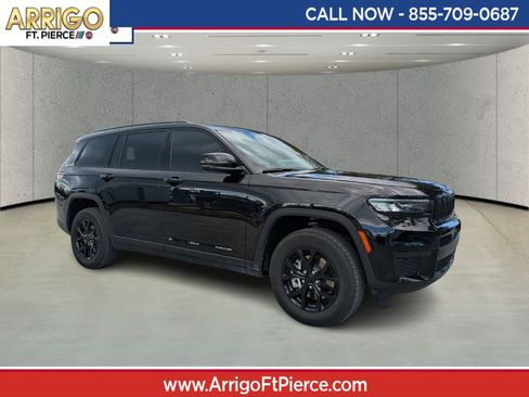 Used 2025 Jeep Grand Cherokee L Laredo image 1