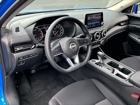 Used 2025 Nissan Sentra SV image 18