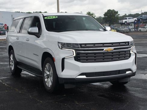 Used 2023 Chevrolet Suburban Premier RWD image 23