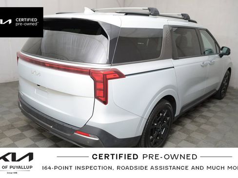 Used 2025 Kia Carnival SX w/ SX Dark Edition Package image 5