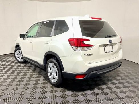 Used 2019 Subaru Forester AWD/4WD image 9