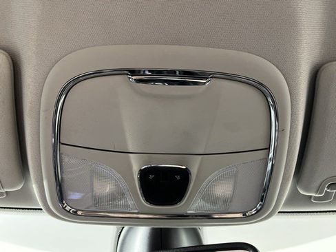 Used 2019 Jeep Cherokee Limited AWD/4WD image 32