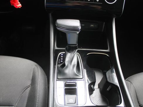 Used 2022 Hyundai Tucson SE FWD image 32