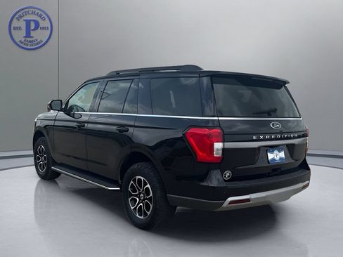 Used 2023 Ford Expedition XLT AWD/4WD image 5