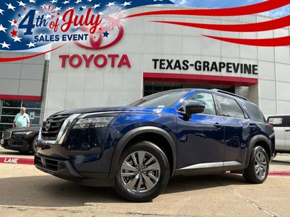 Used 2025 Nissan Pathfinder SV