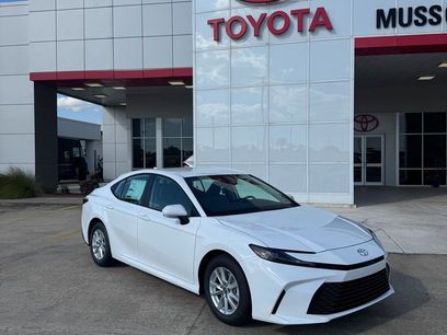 Used 2026 Toyota Camry LE w/ Convenience Package