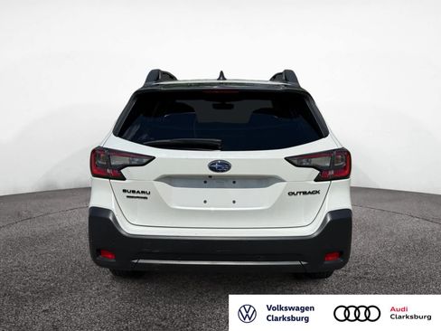 Used 2025 Subaru Outback Onyx Edition image 6