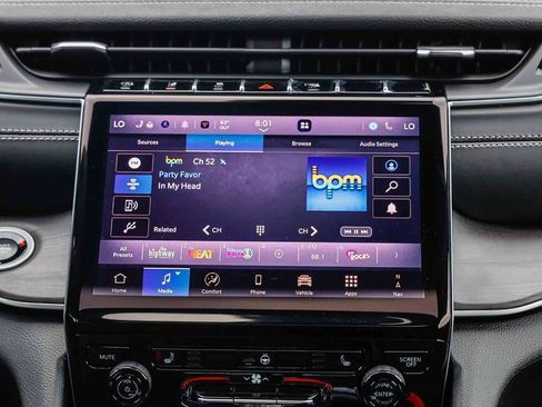 New 2025 Jeep Grand Cherokee L Limited w/ Black Appearance Package image 15