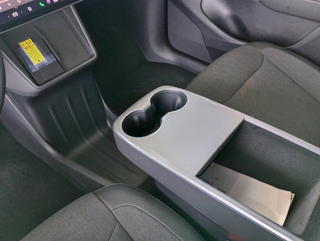 Used 2026 Tesla Model Y Long Range RWD image 18