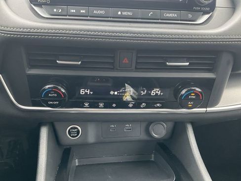 Used 2023 Nissan Rogue SV AWD/4WD image 15