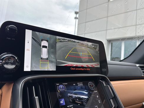 New 2026 Lexus LX 700h Luxury image 22