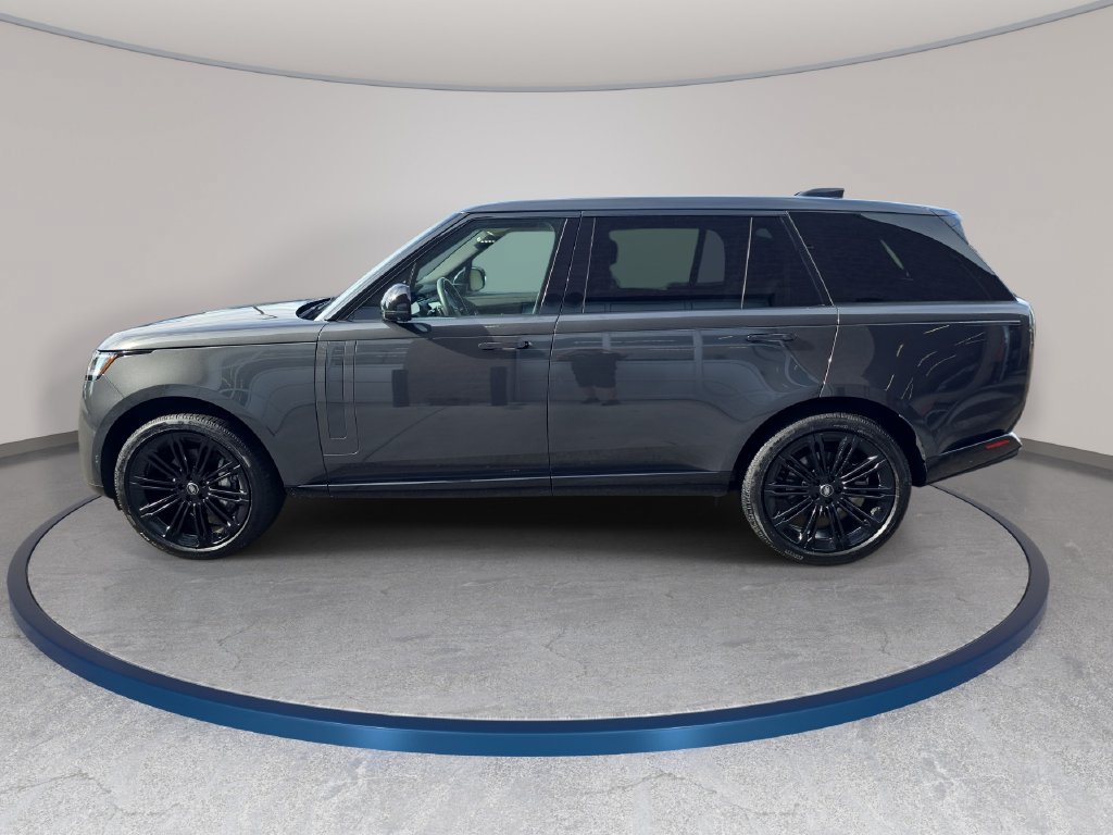 Certified 2025 Land Rover Range Rover Long Wheelbase SE AWD/4WD image 9