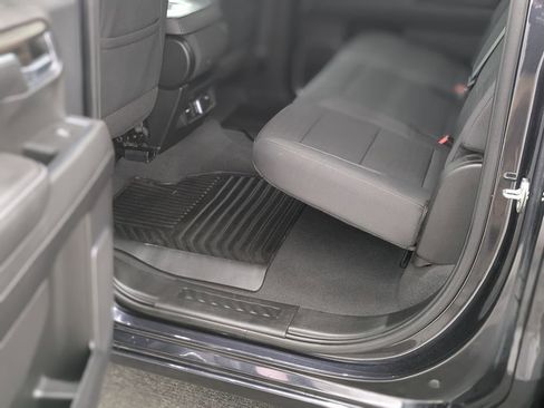 Used 2023 Chevrolet Silverado 1500 LT AWD/4WD image 22