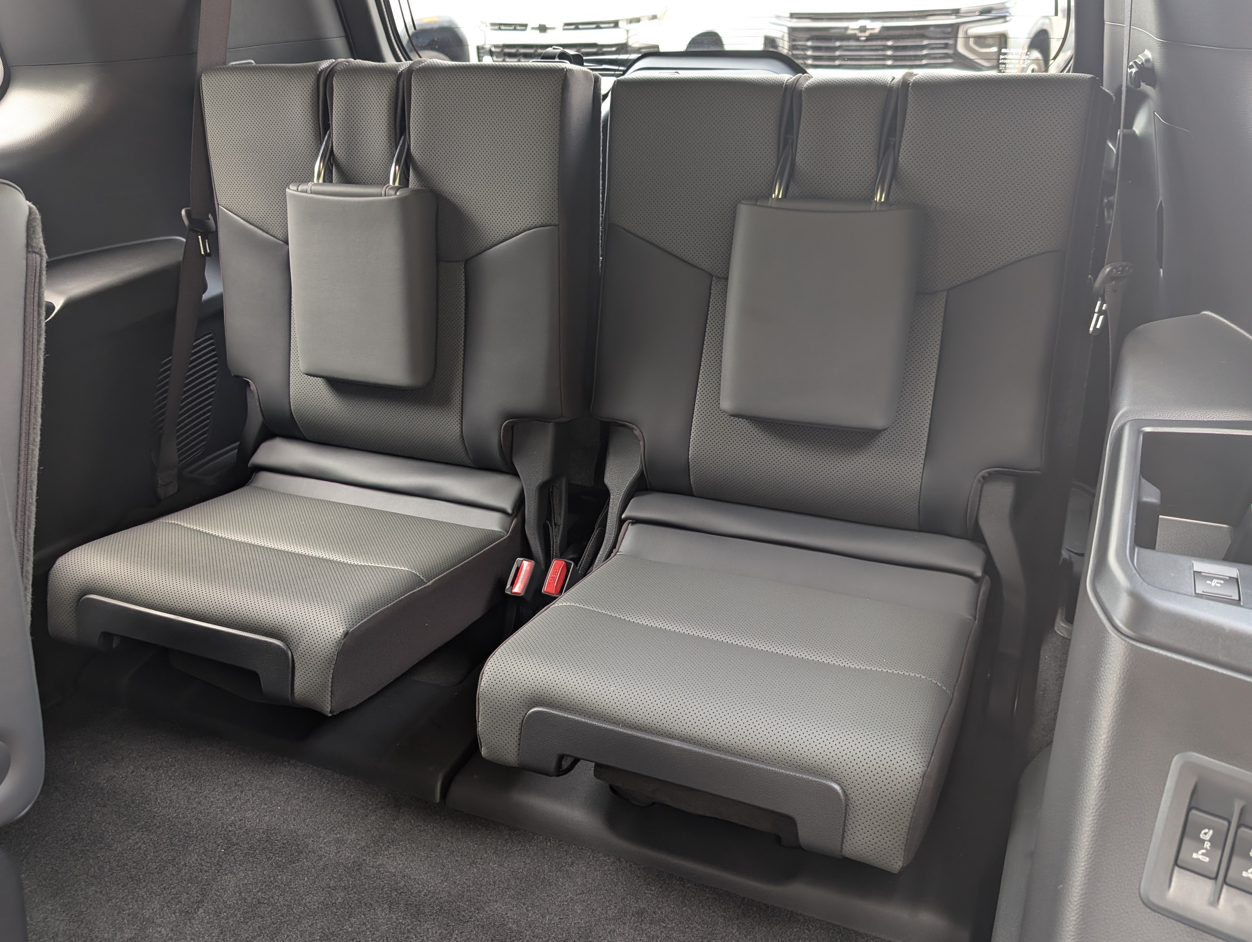 Used 2026 Lexus GX 550 w/ Accessory Package (2T) AWD/4WD image 19