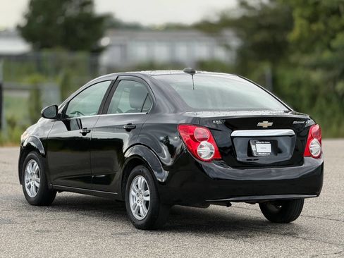 Used 2016 Chevrolet Sonic LT FWD image 10
