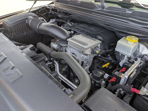 Used 2021 RAM 1500 Limited AWD/4WD image 10